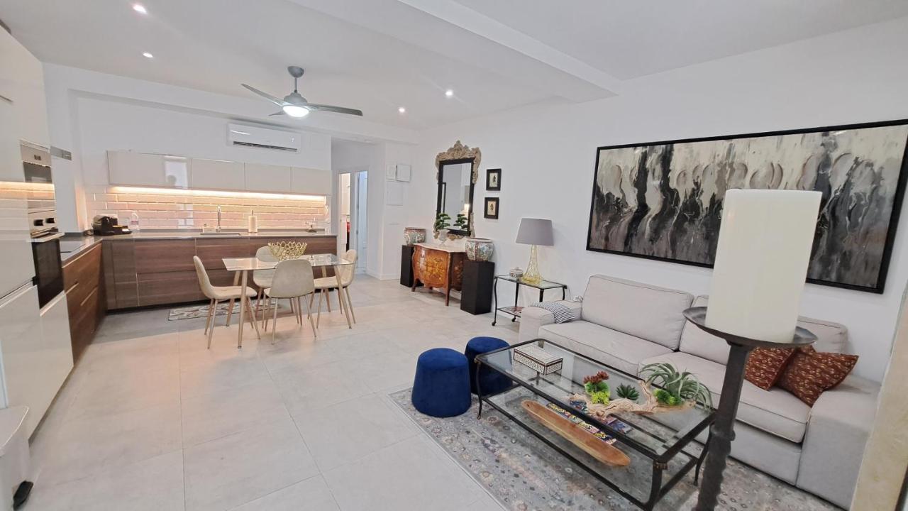 شقة New! Renovated, Centrally Located, Private Entrance, Terrace فالنسيا المظهر الخارجي الصورة