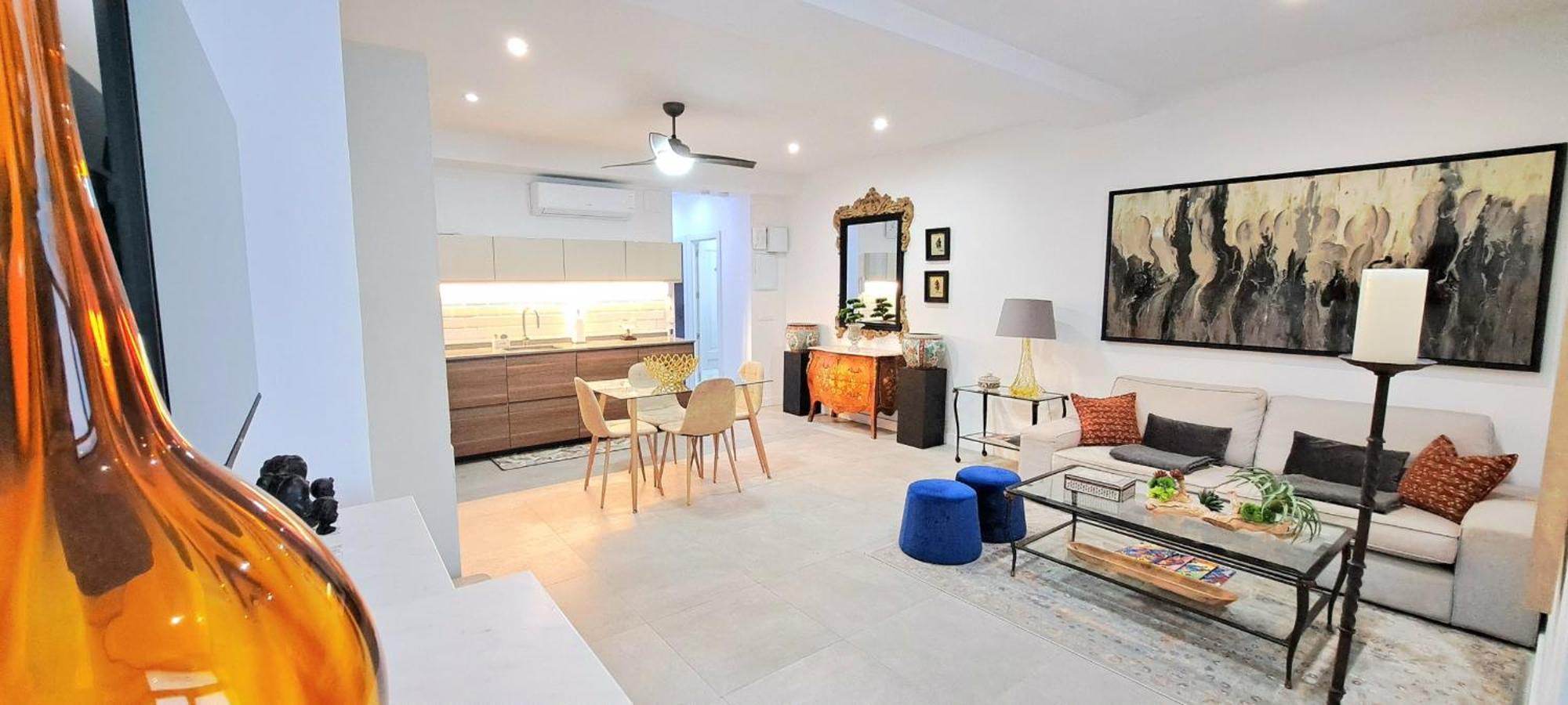 شقة New! Renovated, Centrally Located, Private Entrance, Terrace فالنسيا المظهر الخارجي الصورة