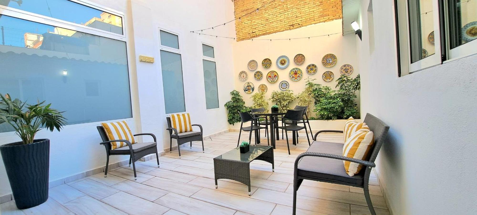 شقة New! Renovated, Centrally Located, Private Entrance, Terrace فالنسيا المظهر الخارجي الصورة
