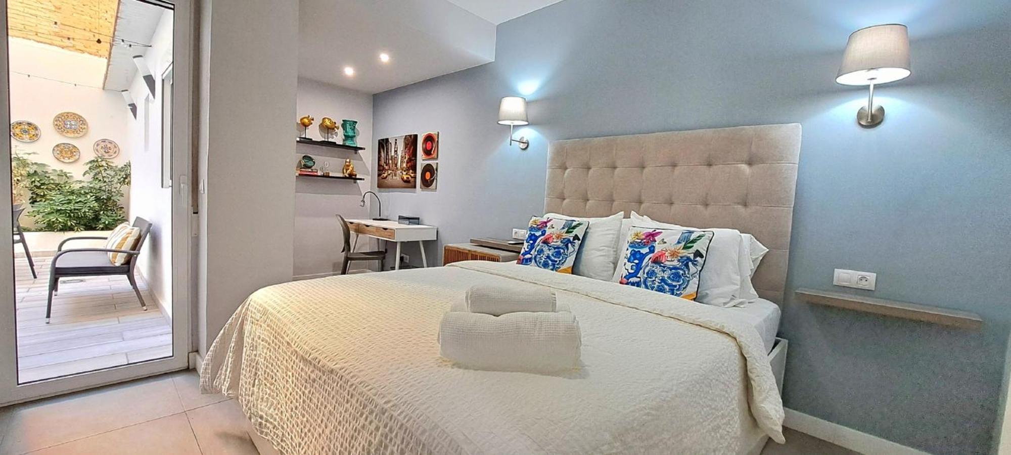 شقة New! Renovated, Centrally Located, Private Entrance, Terrace فالنسيا المظهر الخارجي الصورة