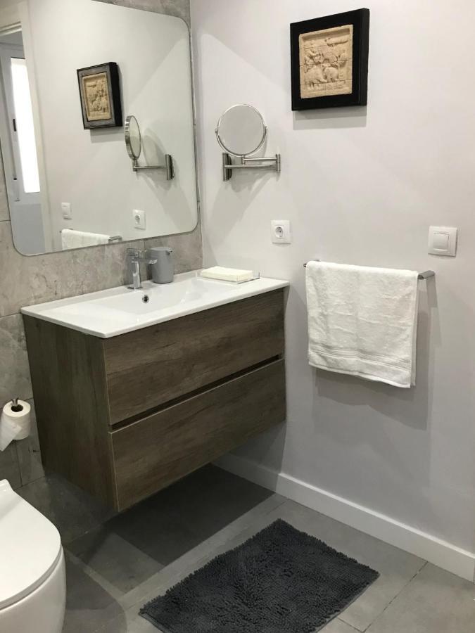 شقة New! Renovated, Centrally Located, Private Entrance, Terrace فالنسيا المظهر الخارجي الصورة